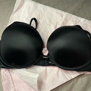 BRAND NEW Victoria Secret Very Sexy Pushup Bra soze 34d